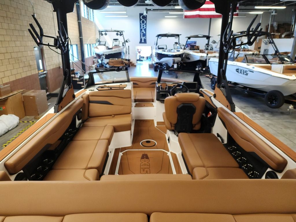 2025 Axis Wake Research T220