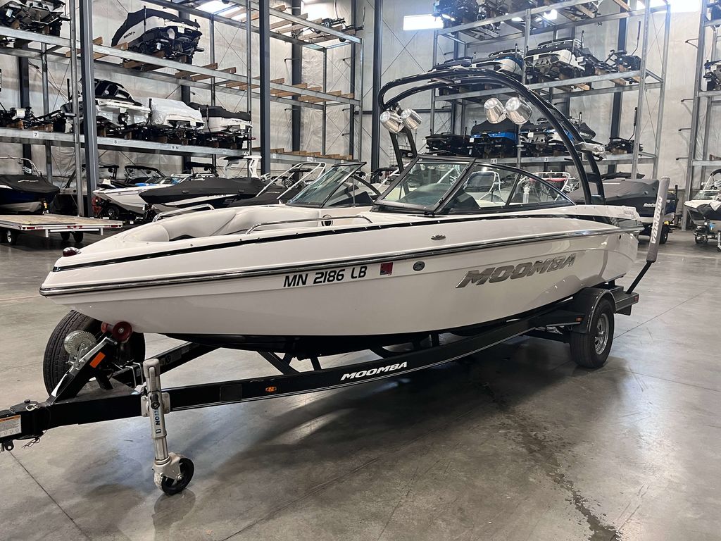 2013 MOOMBA Mobius LSV
