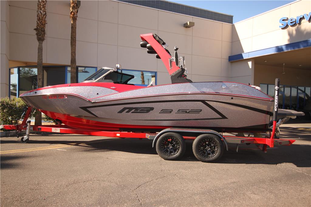 2021 MB Sports B52 23 Alpha – Wakeboard & Wakesurf boat !SUPER CLEAN!