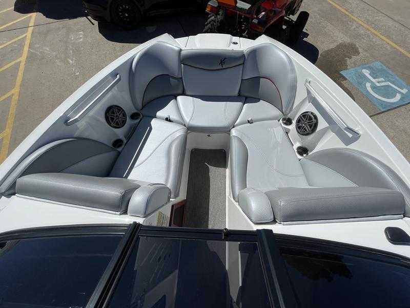 2016 MasterCraft X23