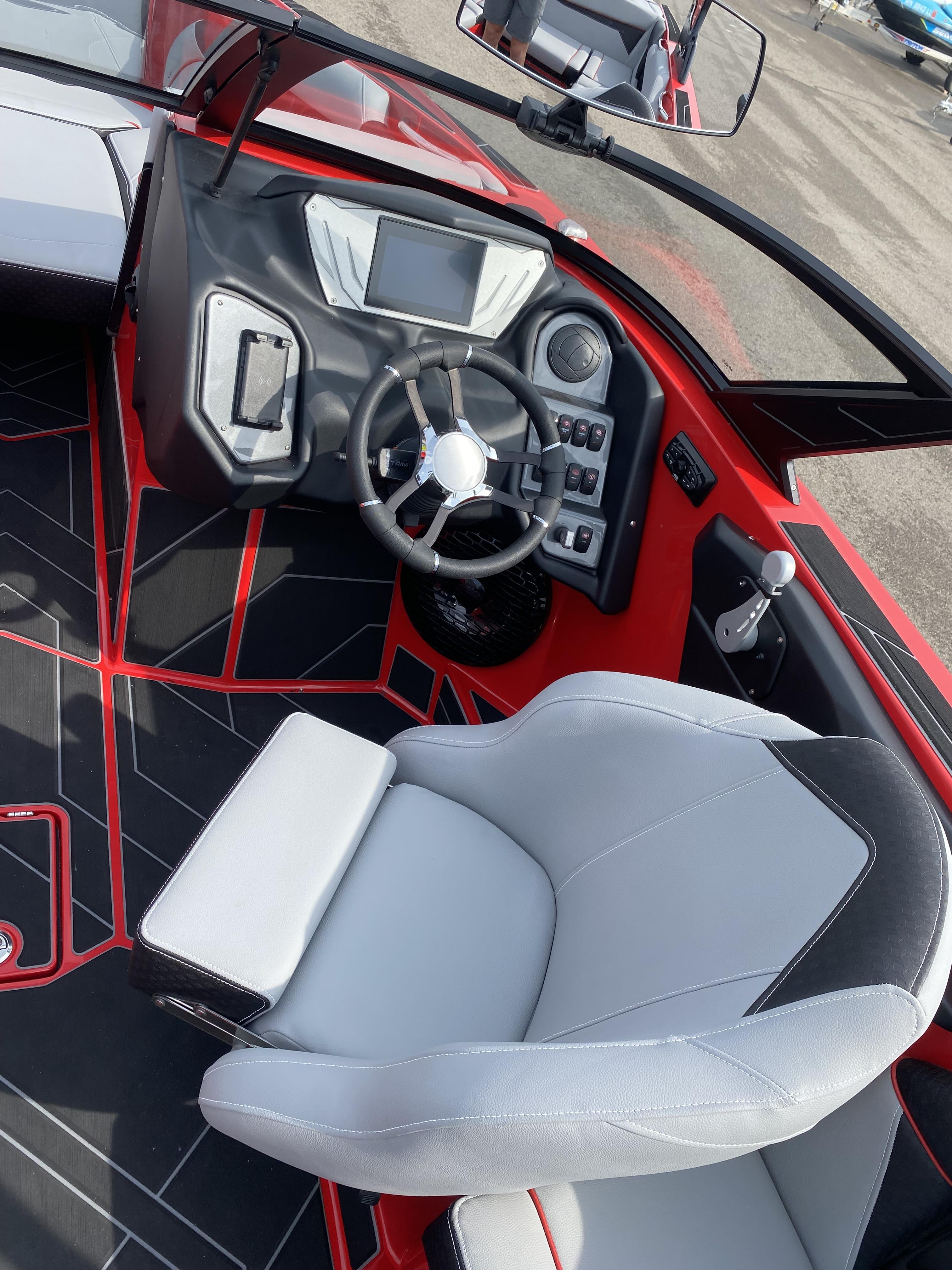 2024 Supreme S220