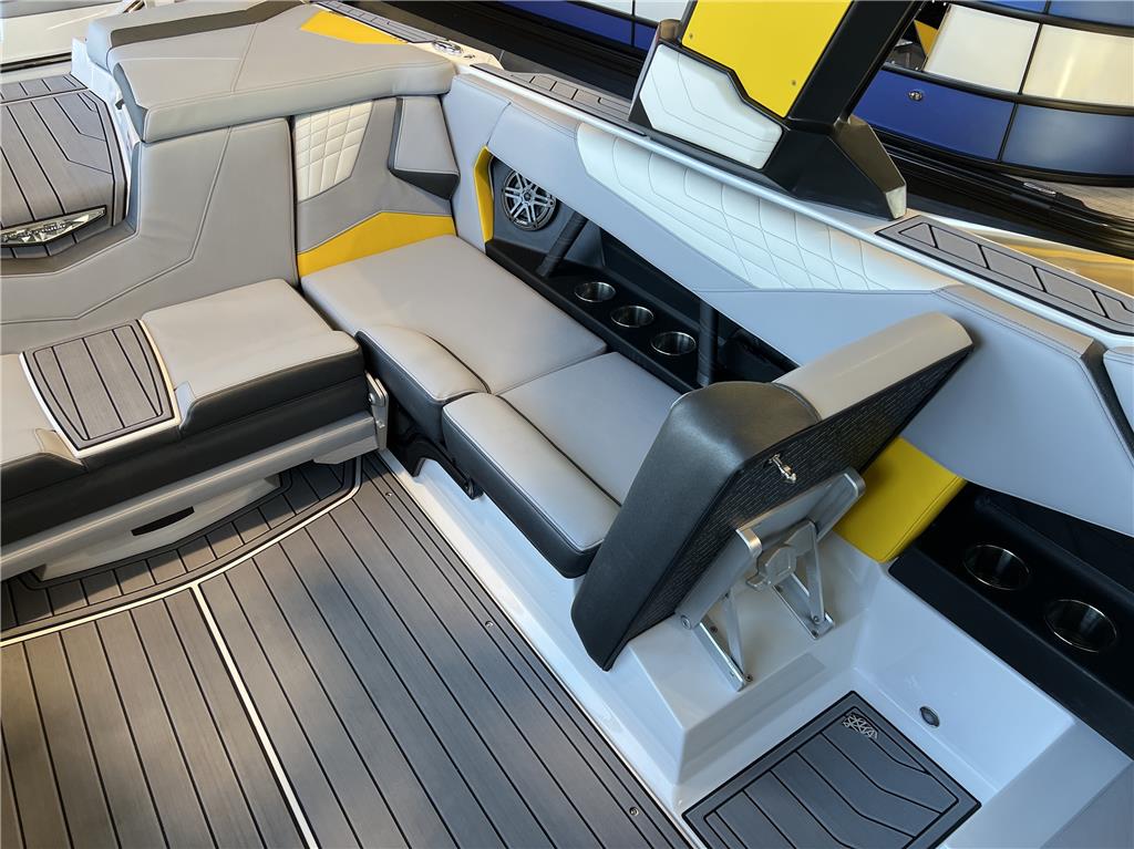 2023 Nautique S23