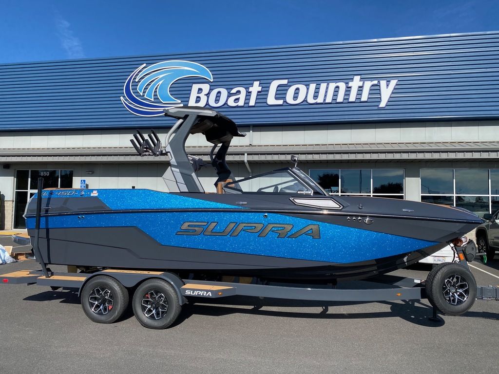 boat.Title