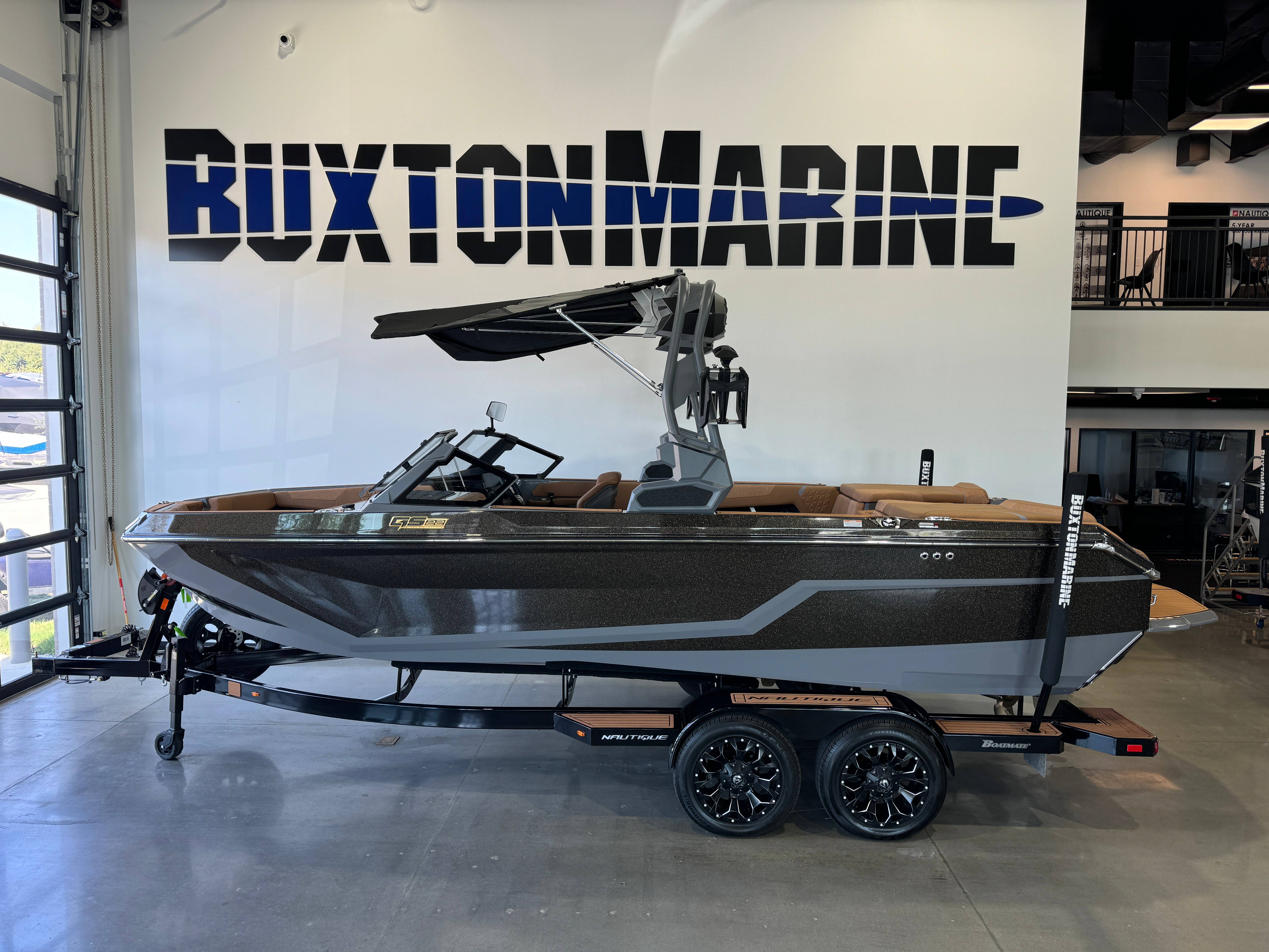 boat.Title