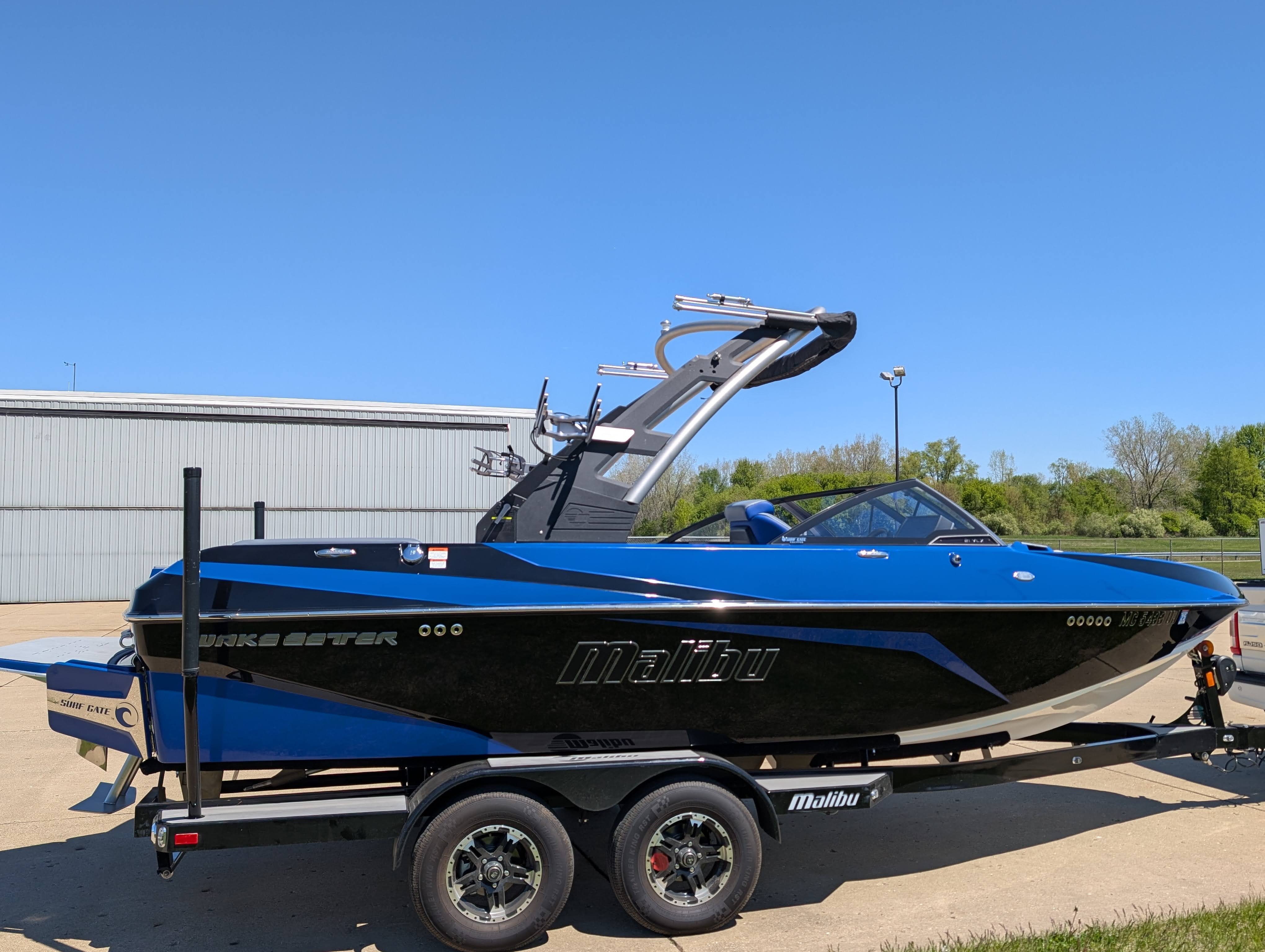 2019 Malibu Wakesetter 21 VLX  Showroom Condition, 193 Hours