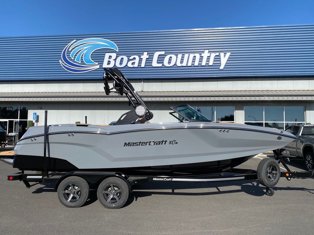 2025 MasterCraft NXT 22