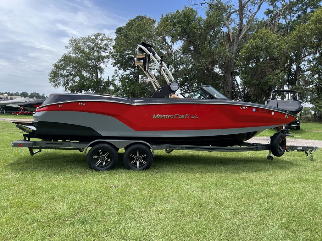 2022 MasterCraft NXT24