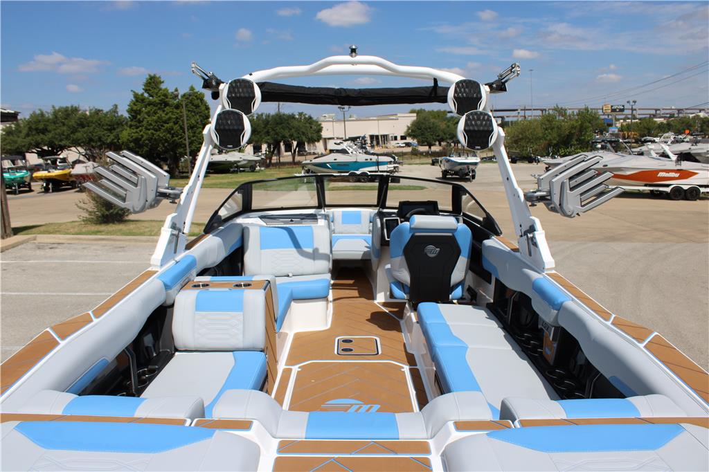 2024 Malibu 26 LSV