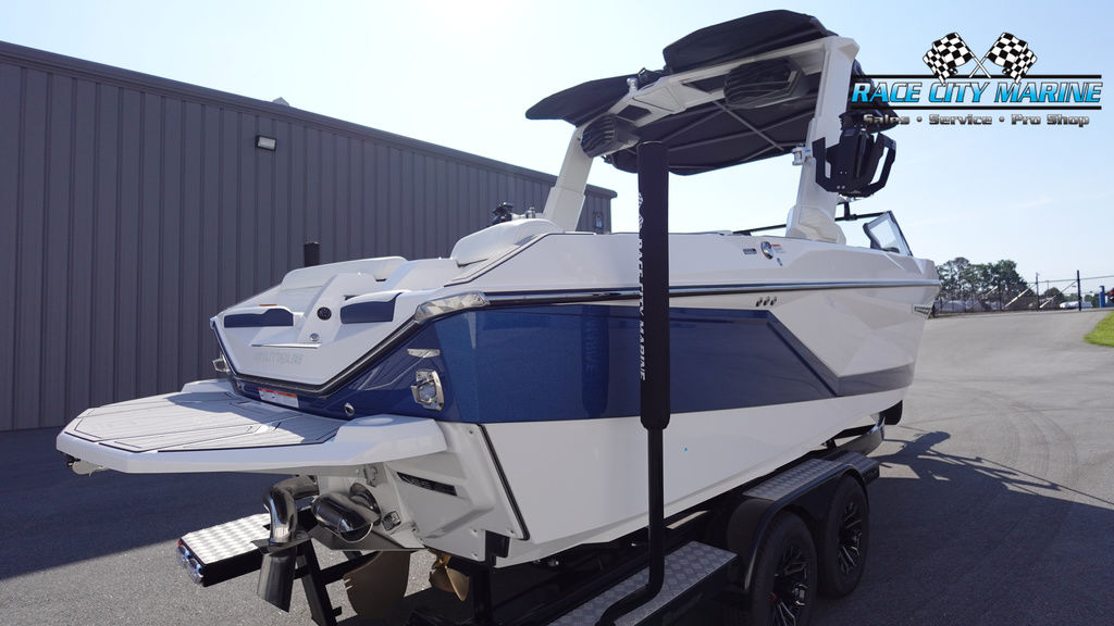 2025 Nautique G23