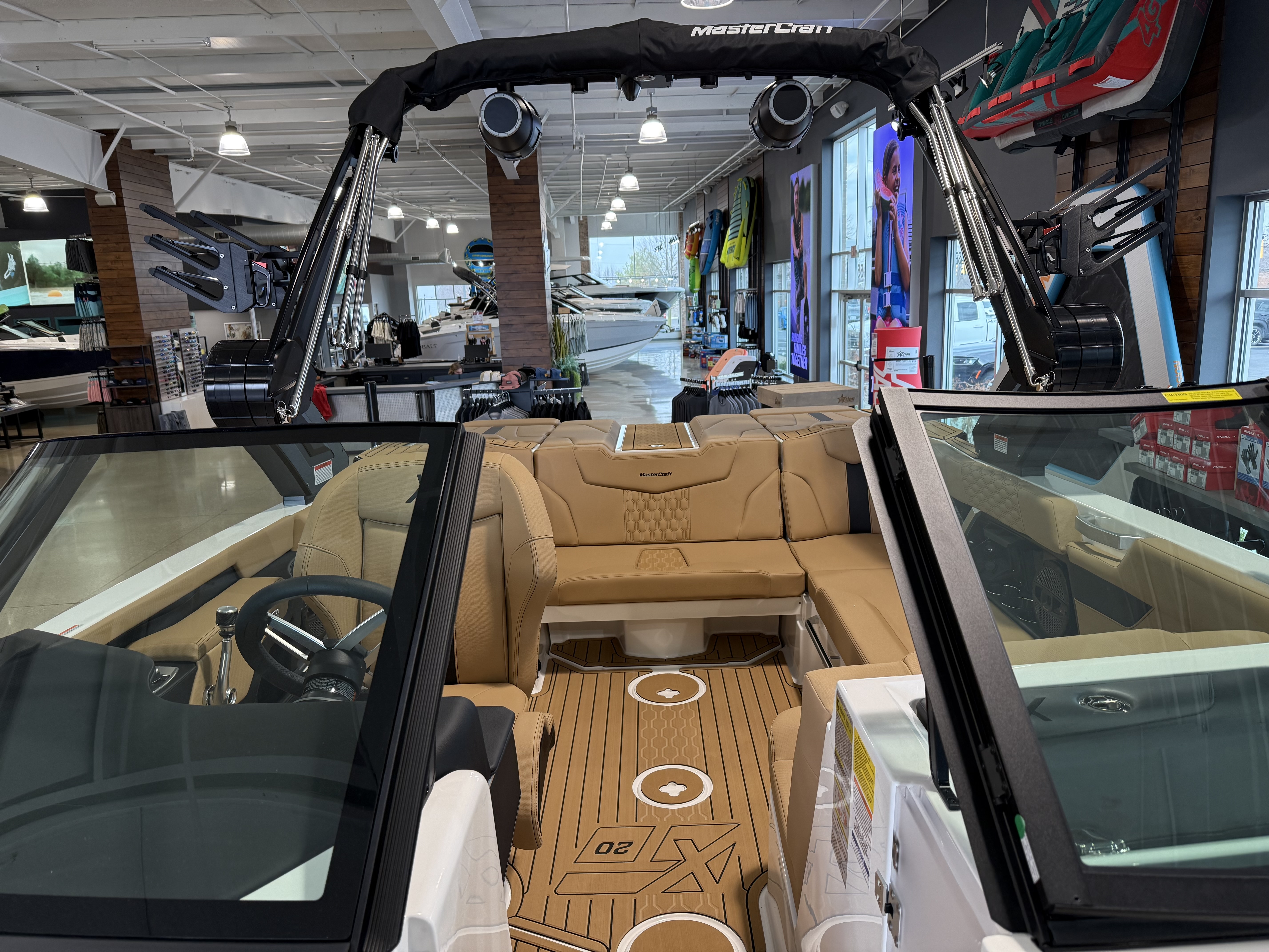2025 MasterCraft XT20