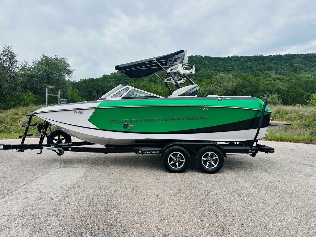 2014 Nautique G21