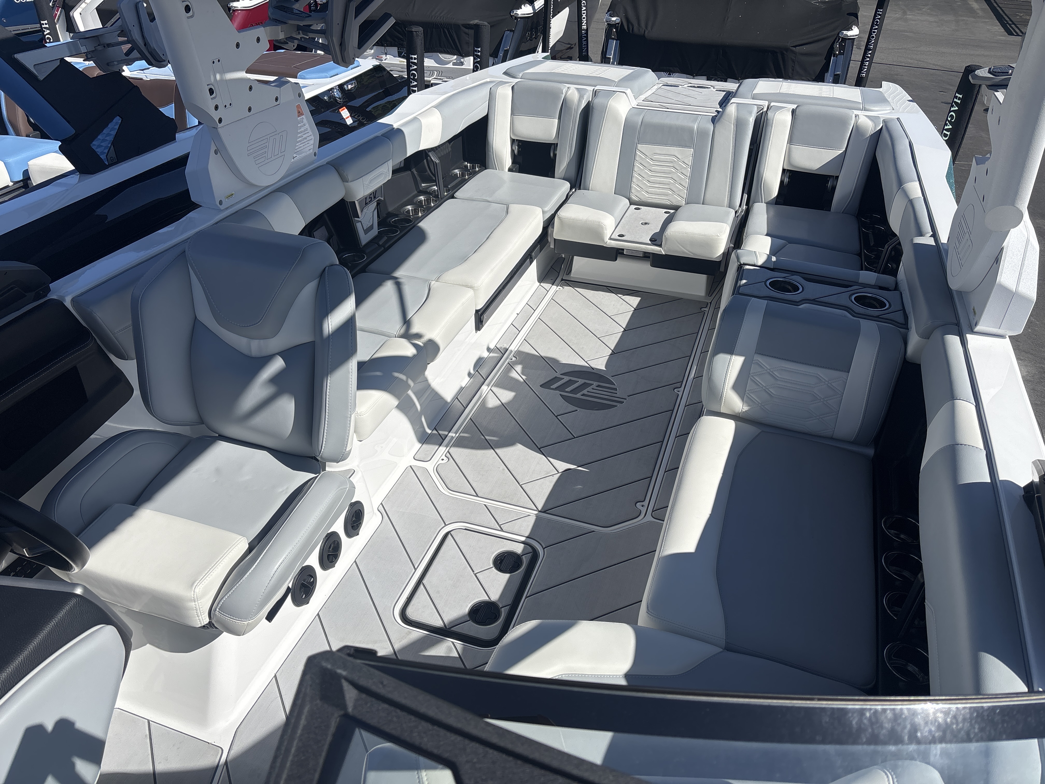 2024 Malibu 26LSV