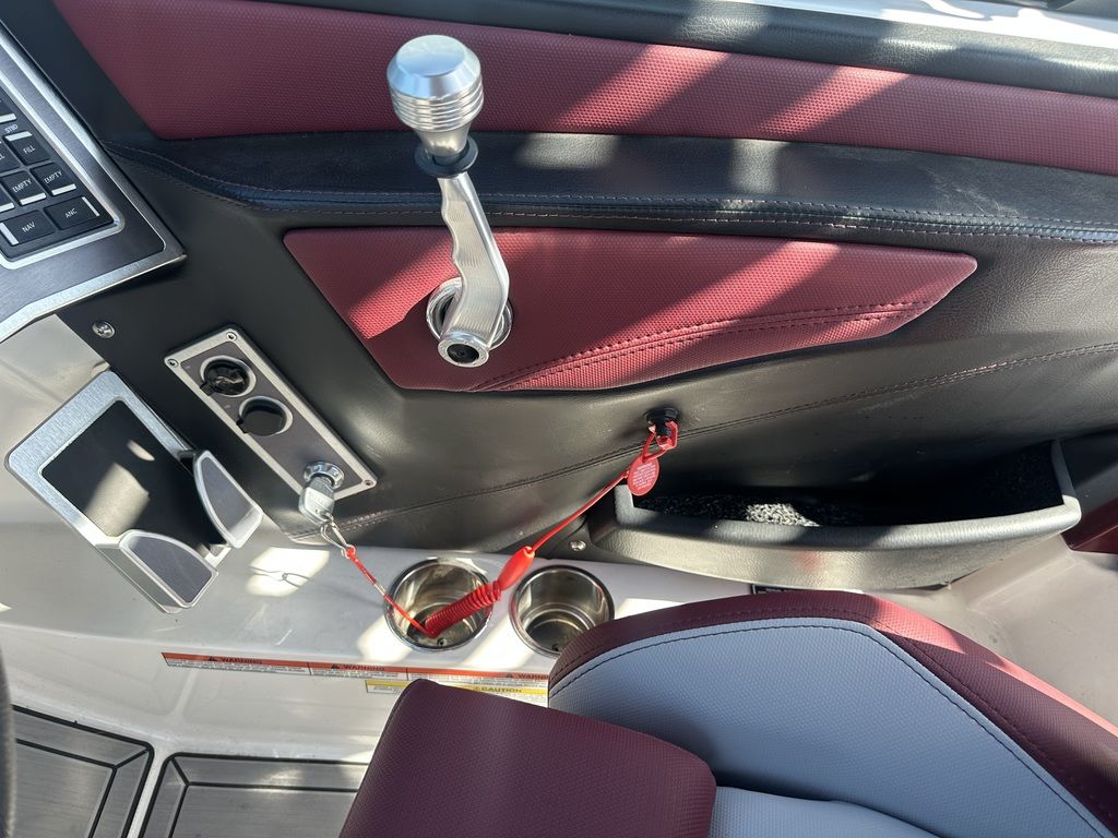 2022 MasterCraft XT20
