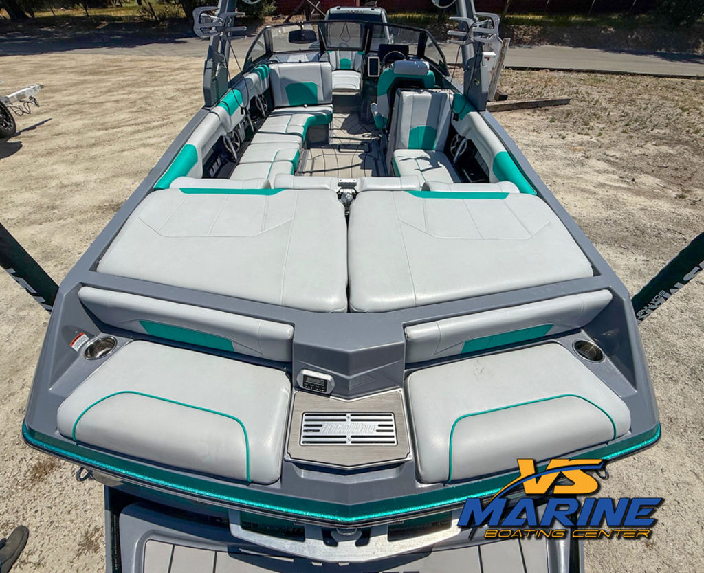 2020 Malibu Boats 25 LSV
