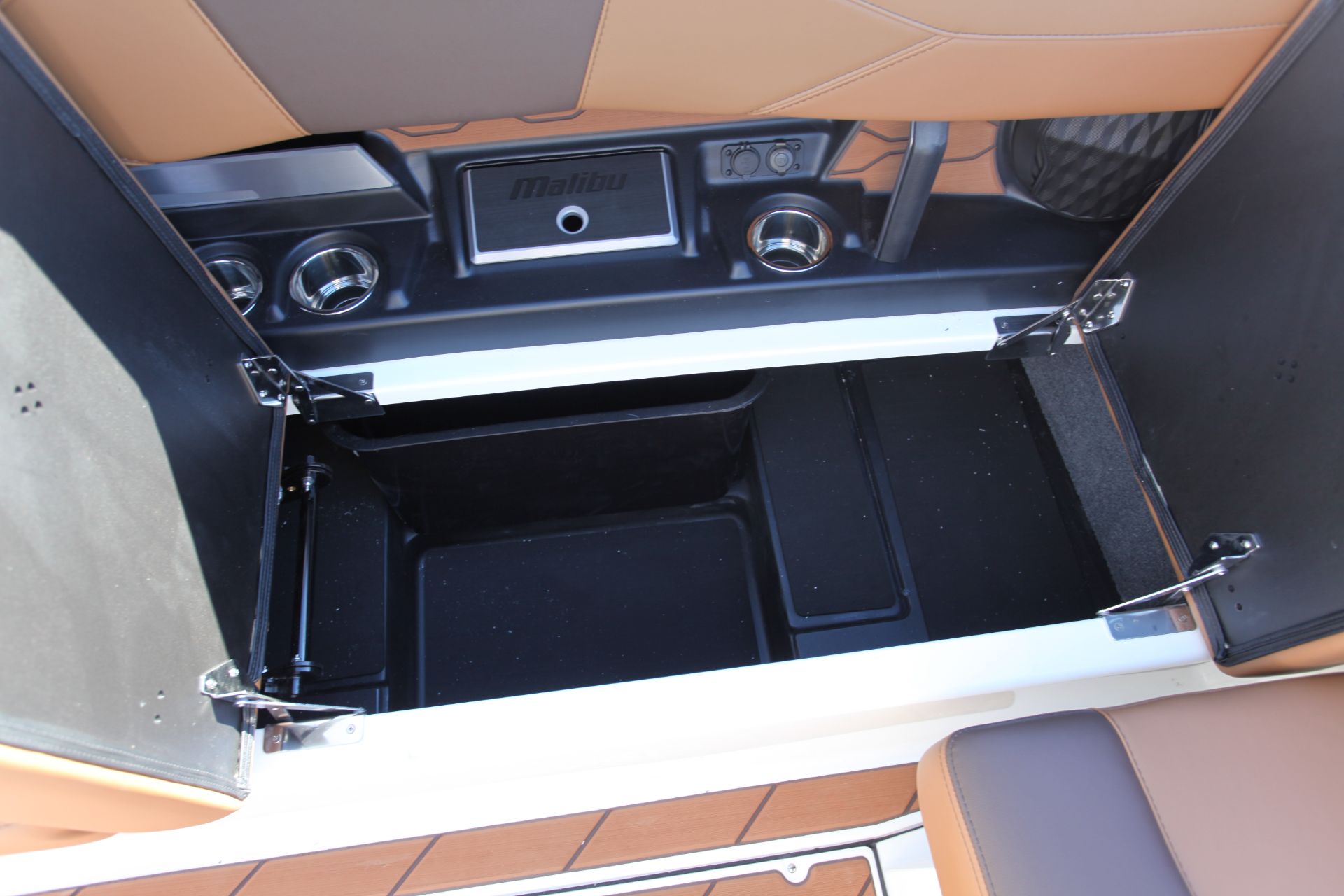  Malibu Wakesetter 23 LSV