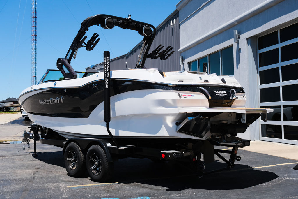 2023 MasterCraft X24 NEW DEALER DEMO  Icon