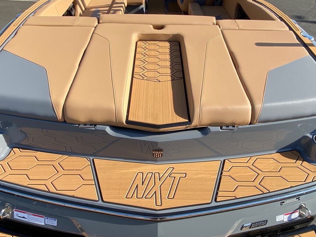 2025 MasterCraft NXT 22