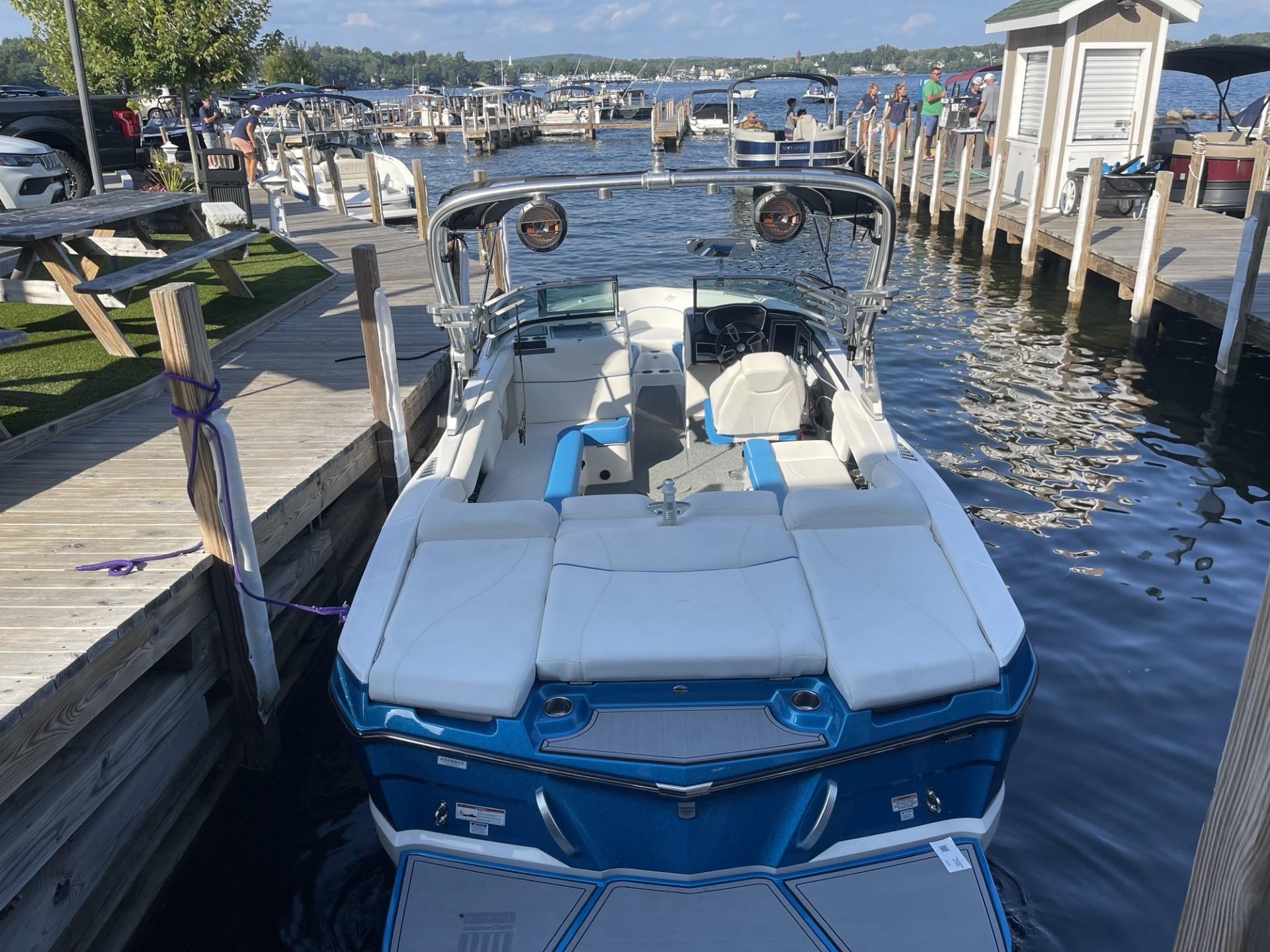 boat.Title