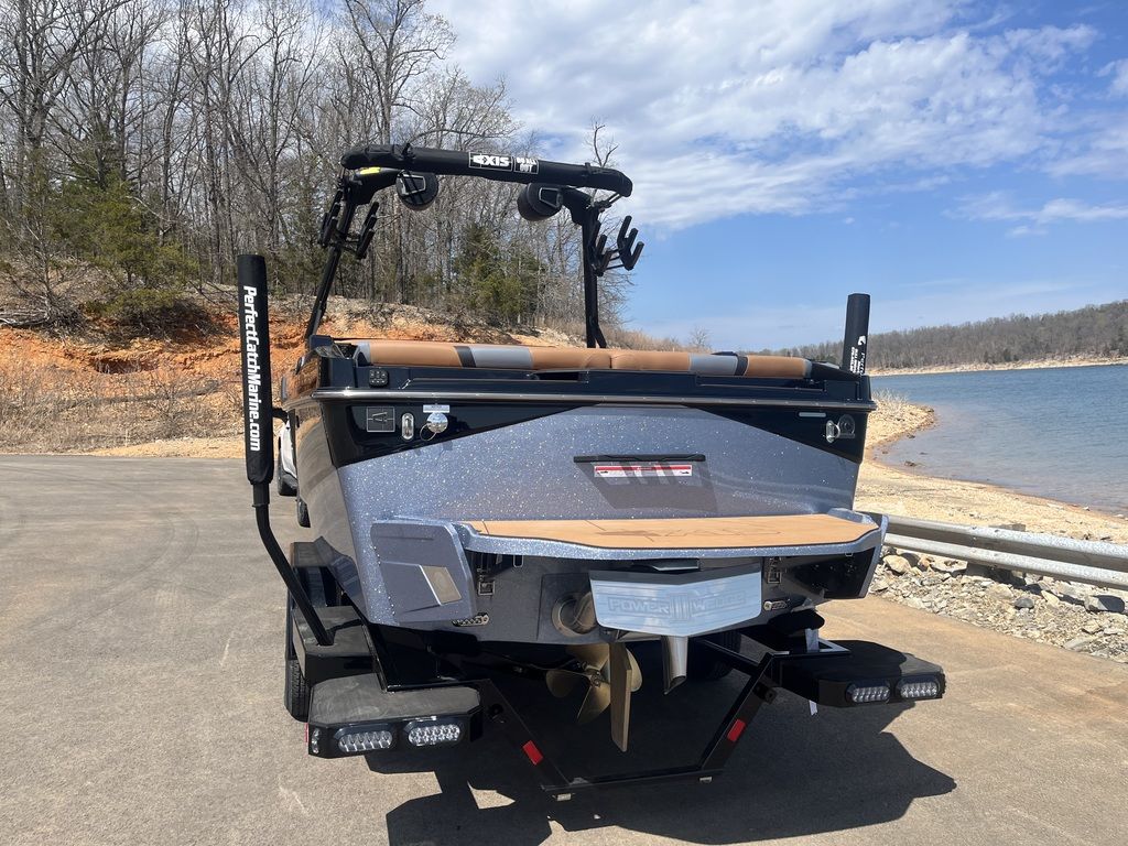 2025 Axis Wake Research T235