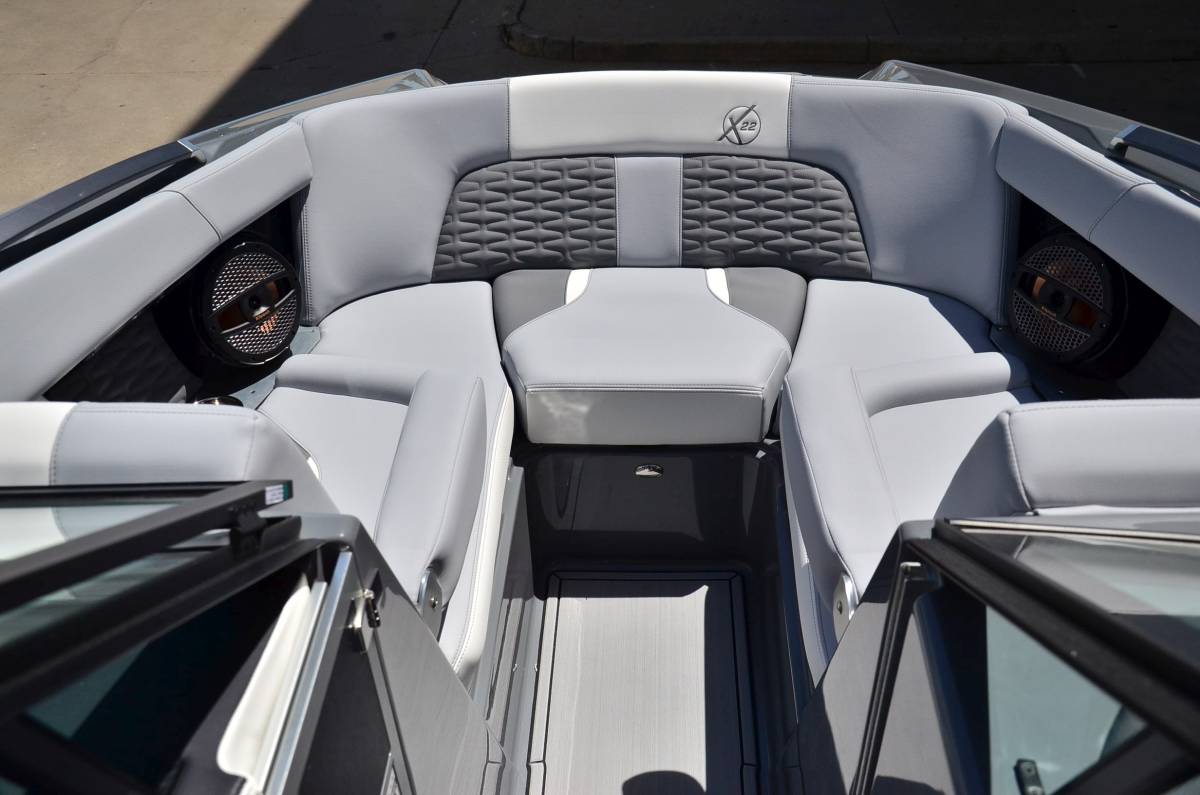2023 MasterCraft X22 – MODEL YEAR END LIQUIDATION! LOWEST PRICED X22 IN THE COUNTRY!