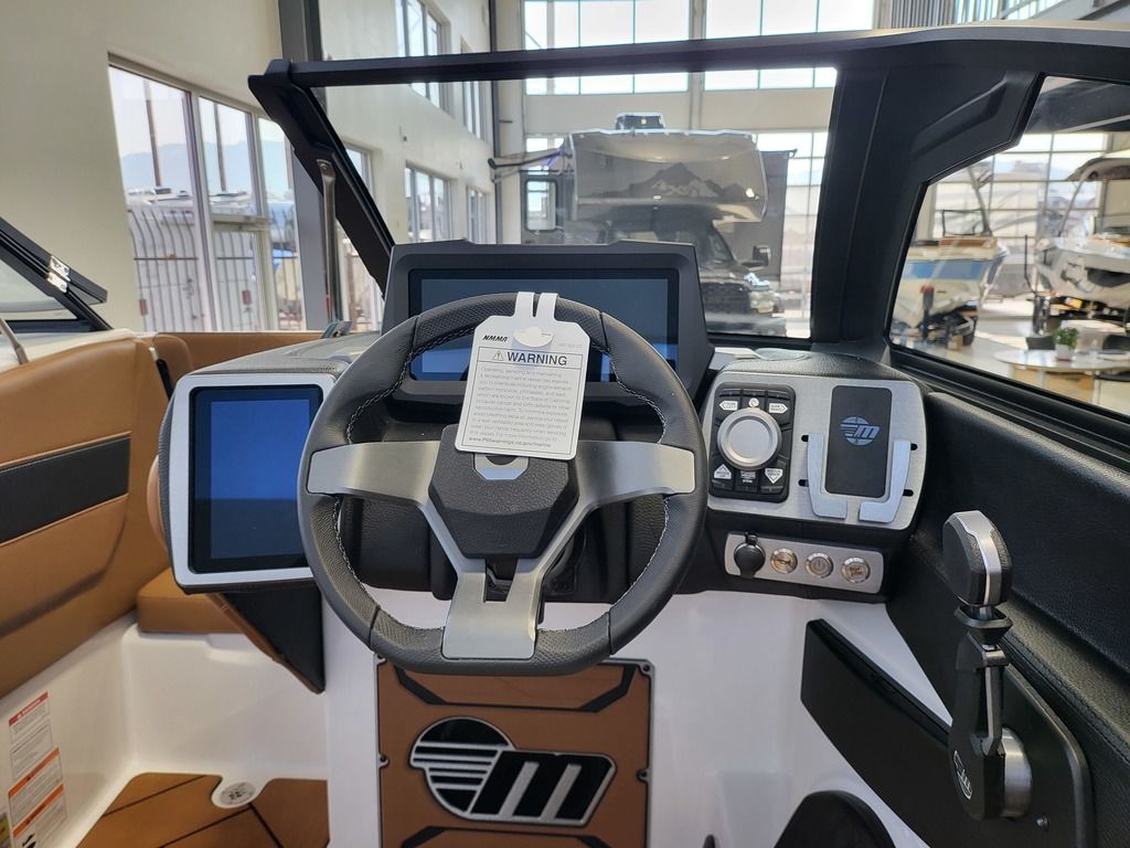 2024 Malibu Boats 23 LSV