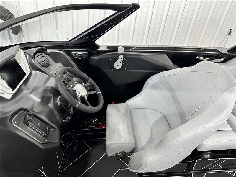 2024 Supreme S220