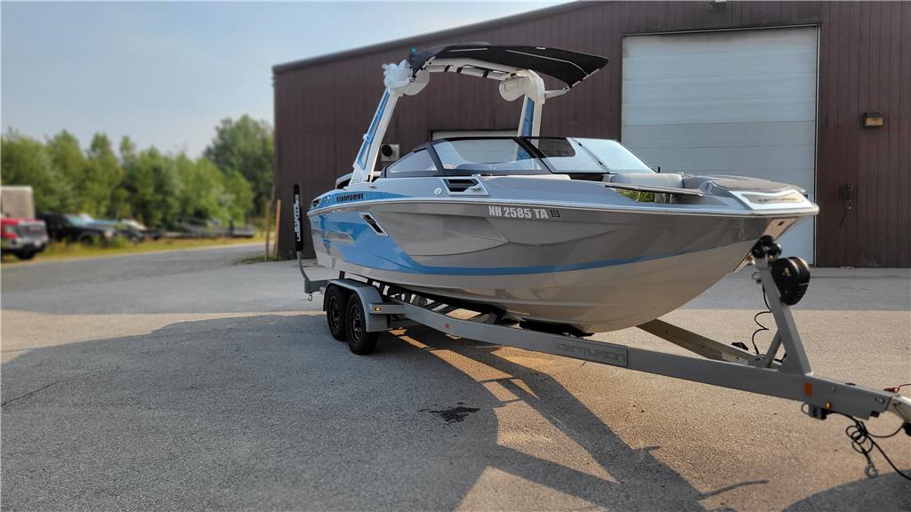 2023 Ri230 w/ trailer 75 hours over 3 years remaining on transferable warranty