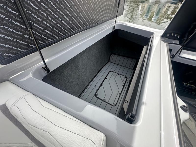 2025 Nautique G23