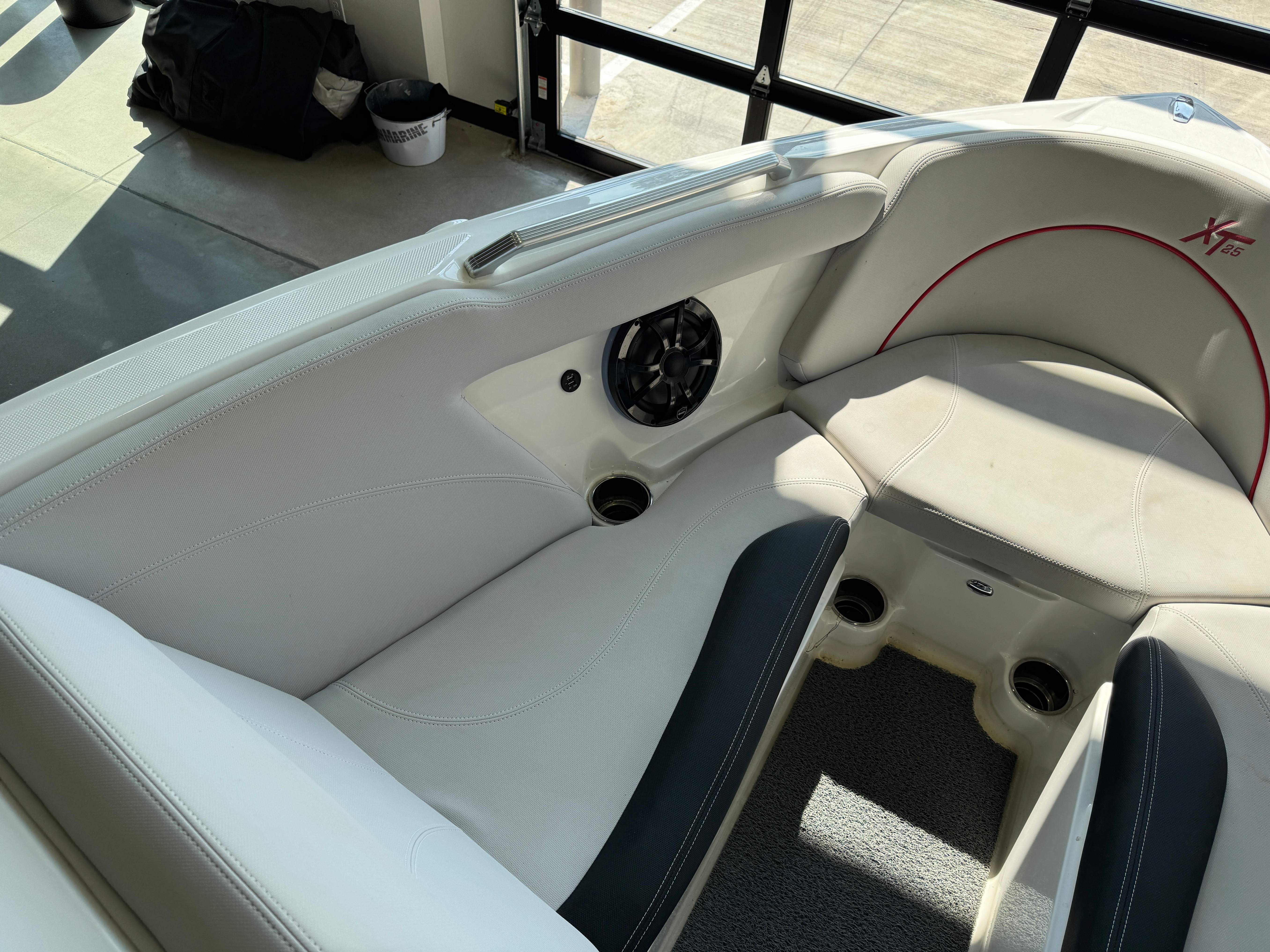 2019 MasterCraft XT25