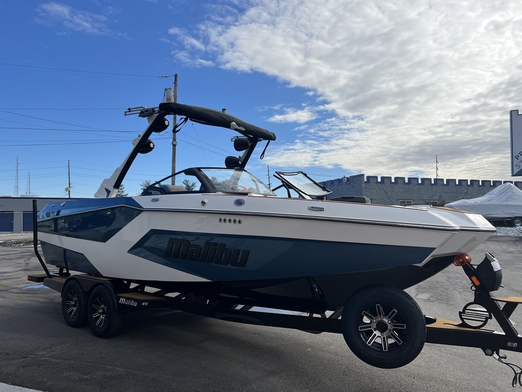 2025 Malibu Boats 24 MXZ