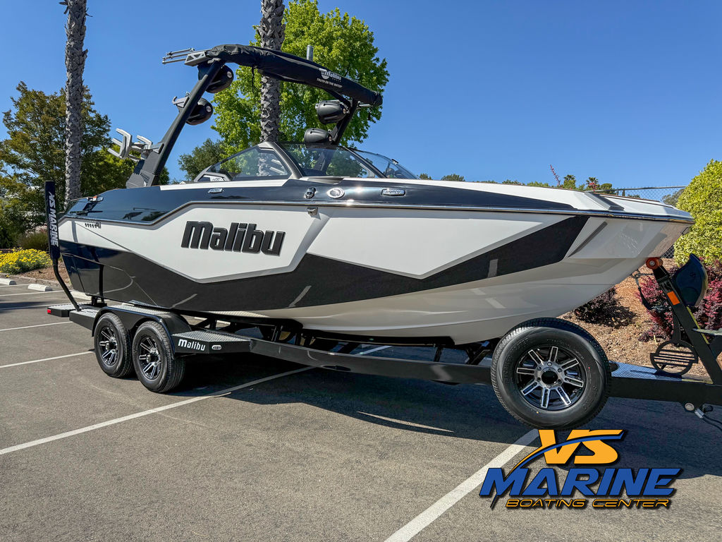 2025 Malibu Boats M230