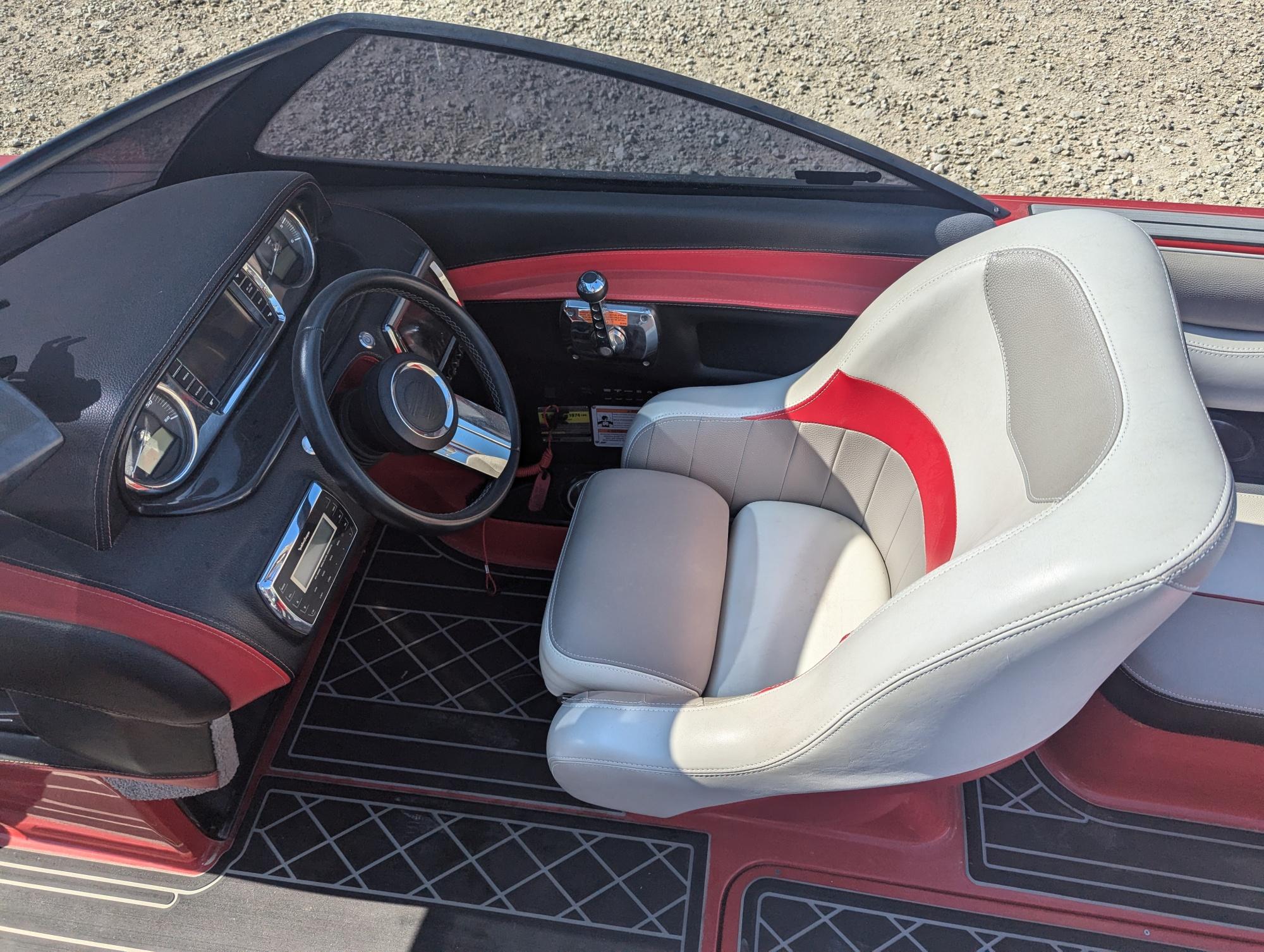 2014 Malibu Wakesetter 22MXZ