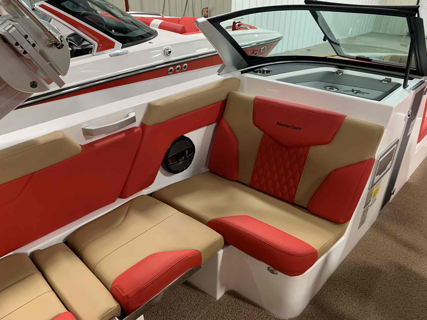 2024 Mastercraft XT24