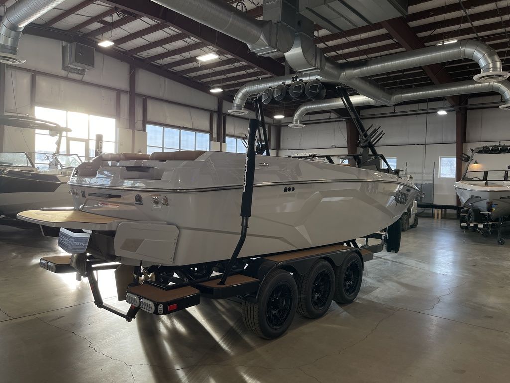 2025 Axis Wake Research A245
