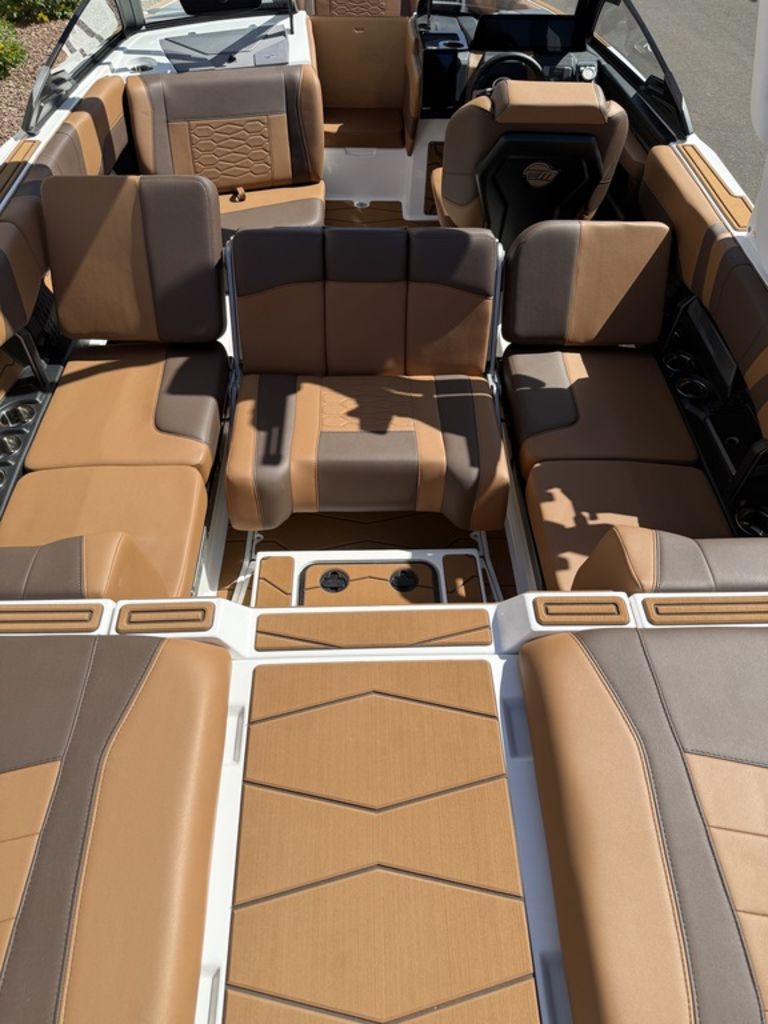 2025 Malibu Boats 23 MXZ
