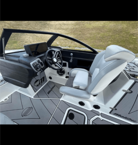 2019 MALIBU WAKESETTER 25 LSV