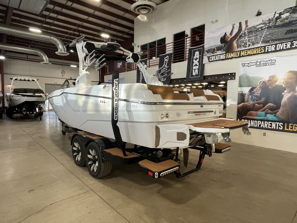 2025 Malibu Boats 23 MXZ