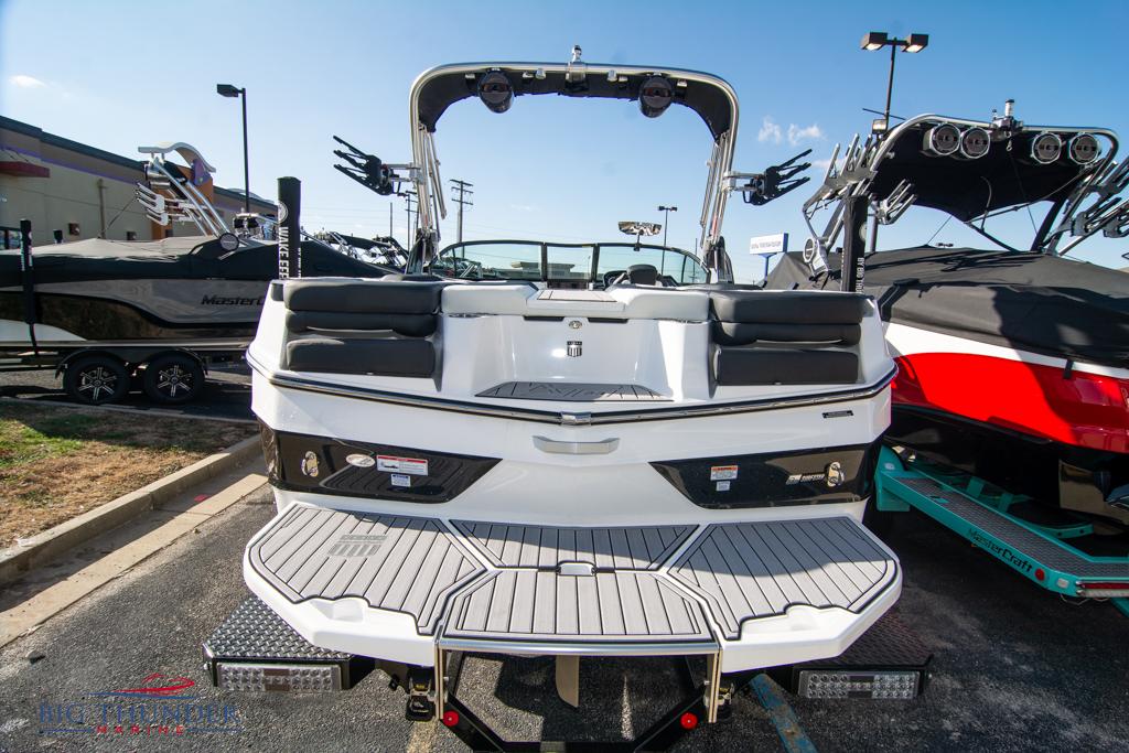 2023 Mastercraft XT23