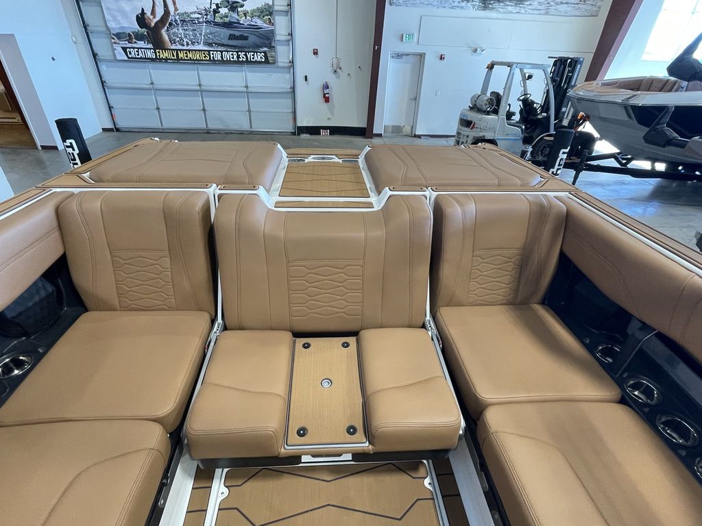 2025 Malibu Boats 23 MXZ