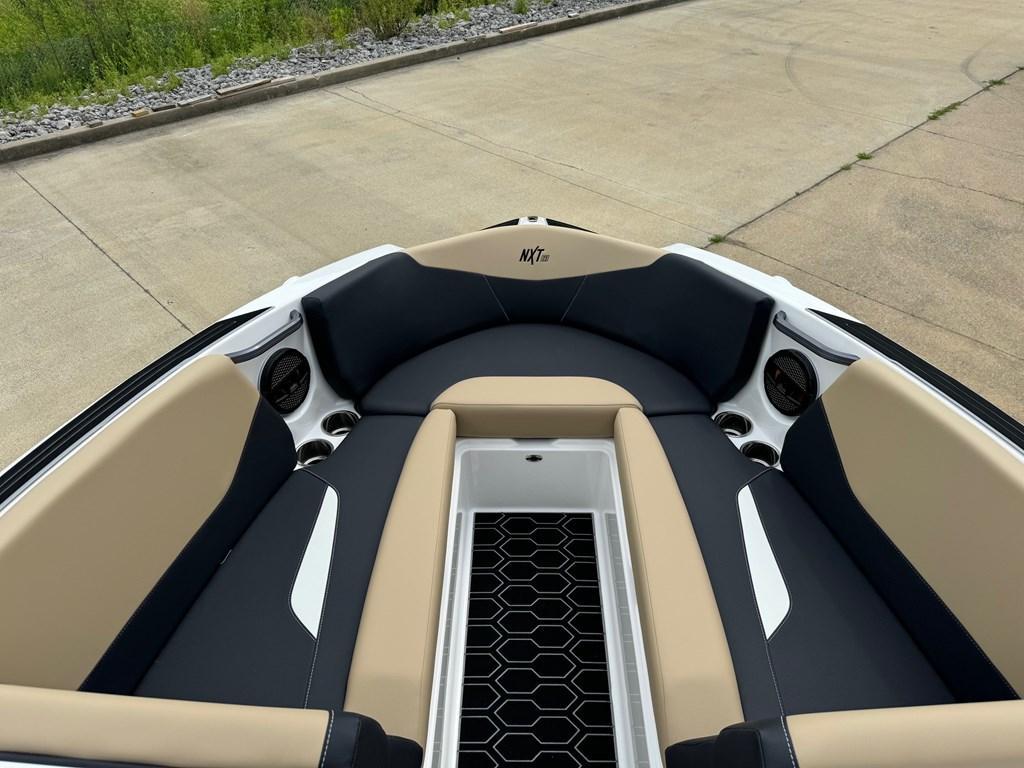 2025 MasterCraft NXT23