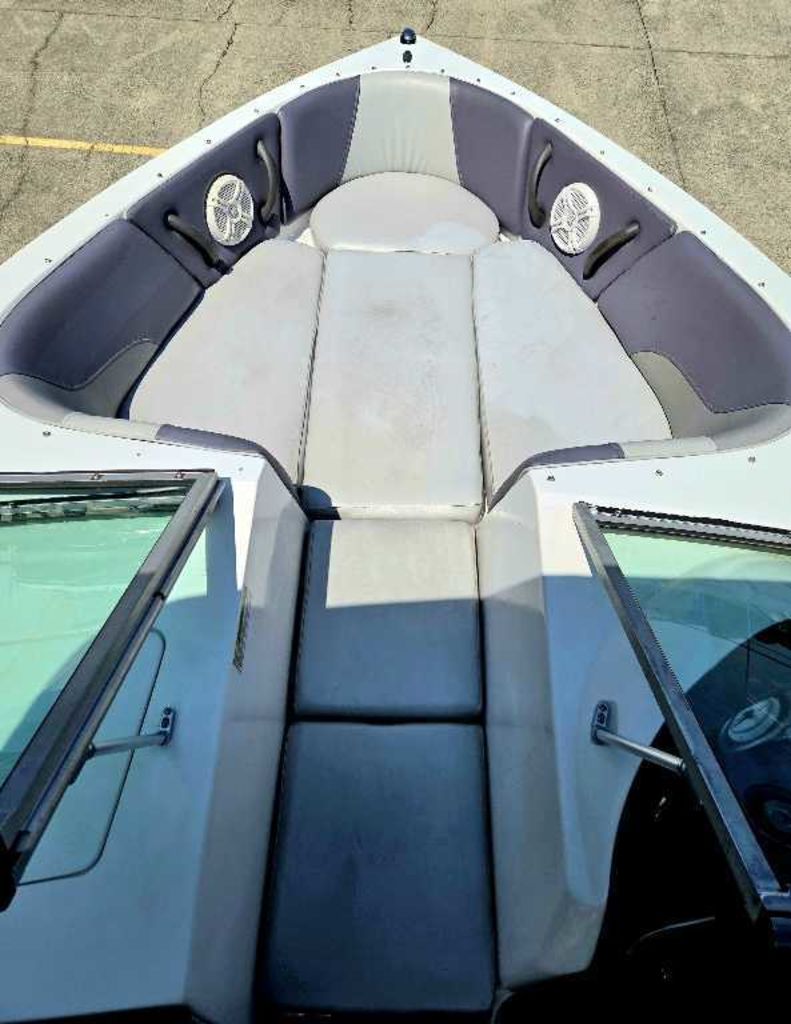 2004 MOOMBA Mobius XLV
