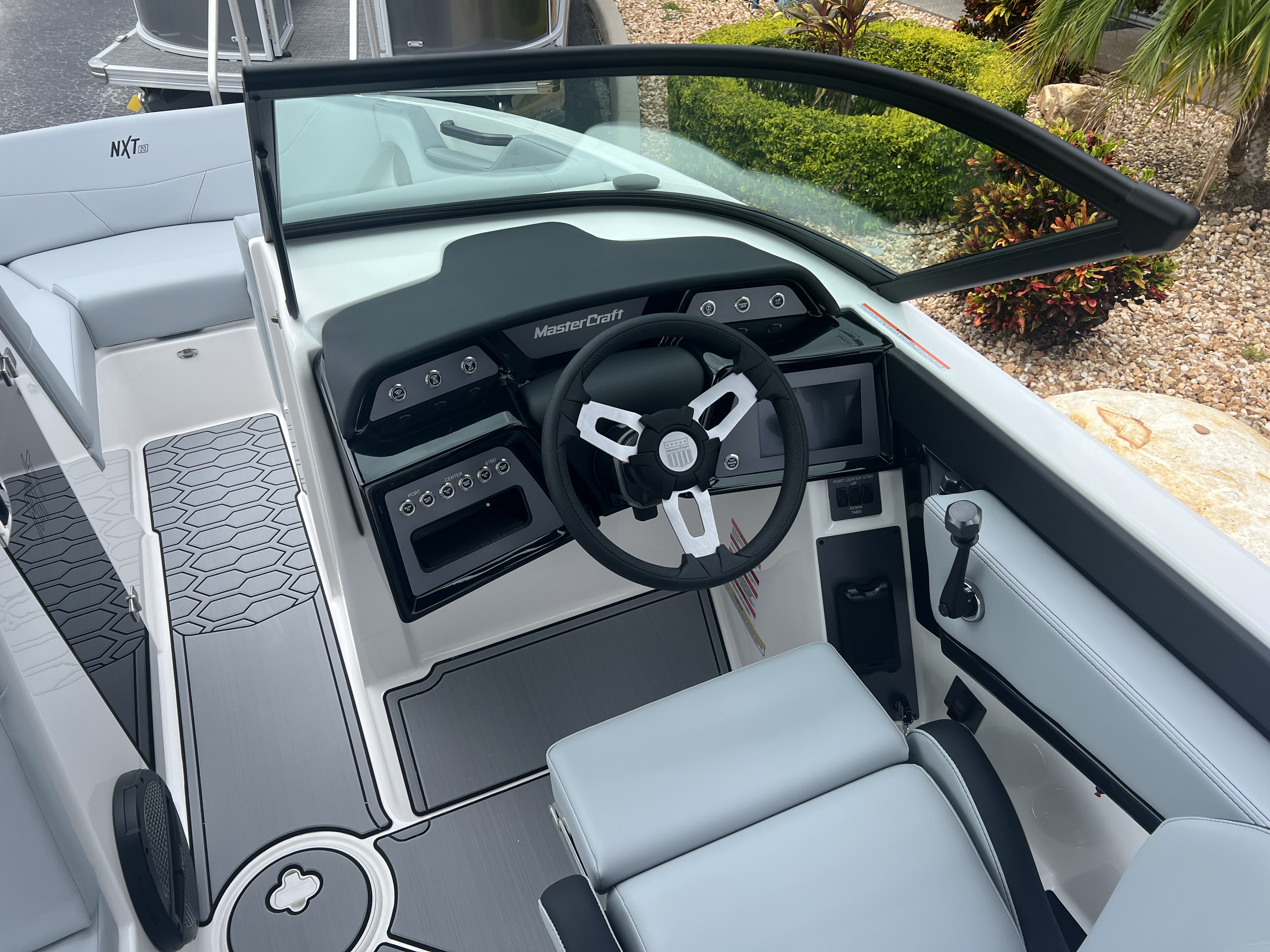 2025 MasterCraft NXT20