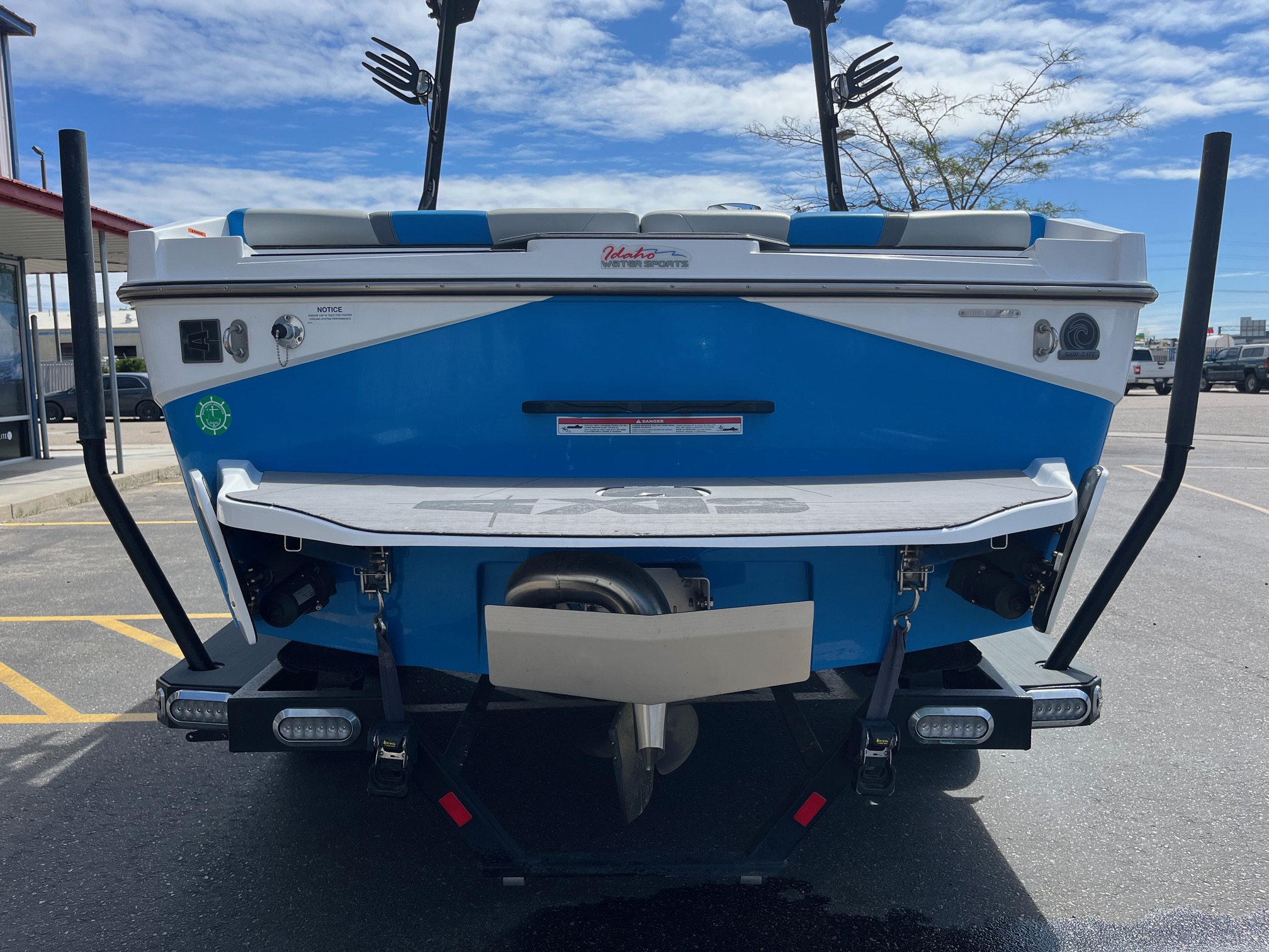 2023 Axis T220