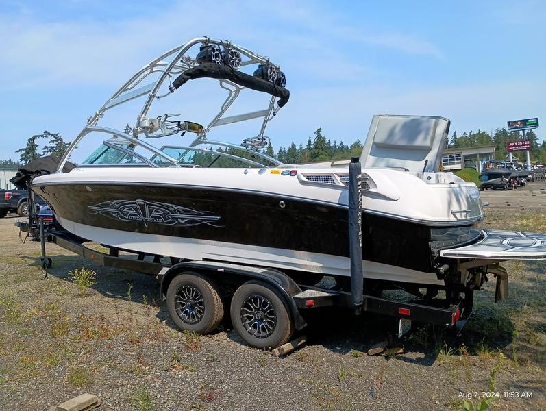 2007 Nautique 236