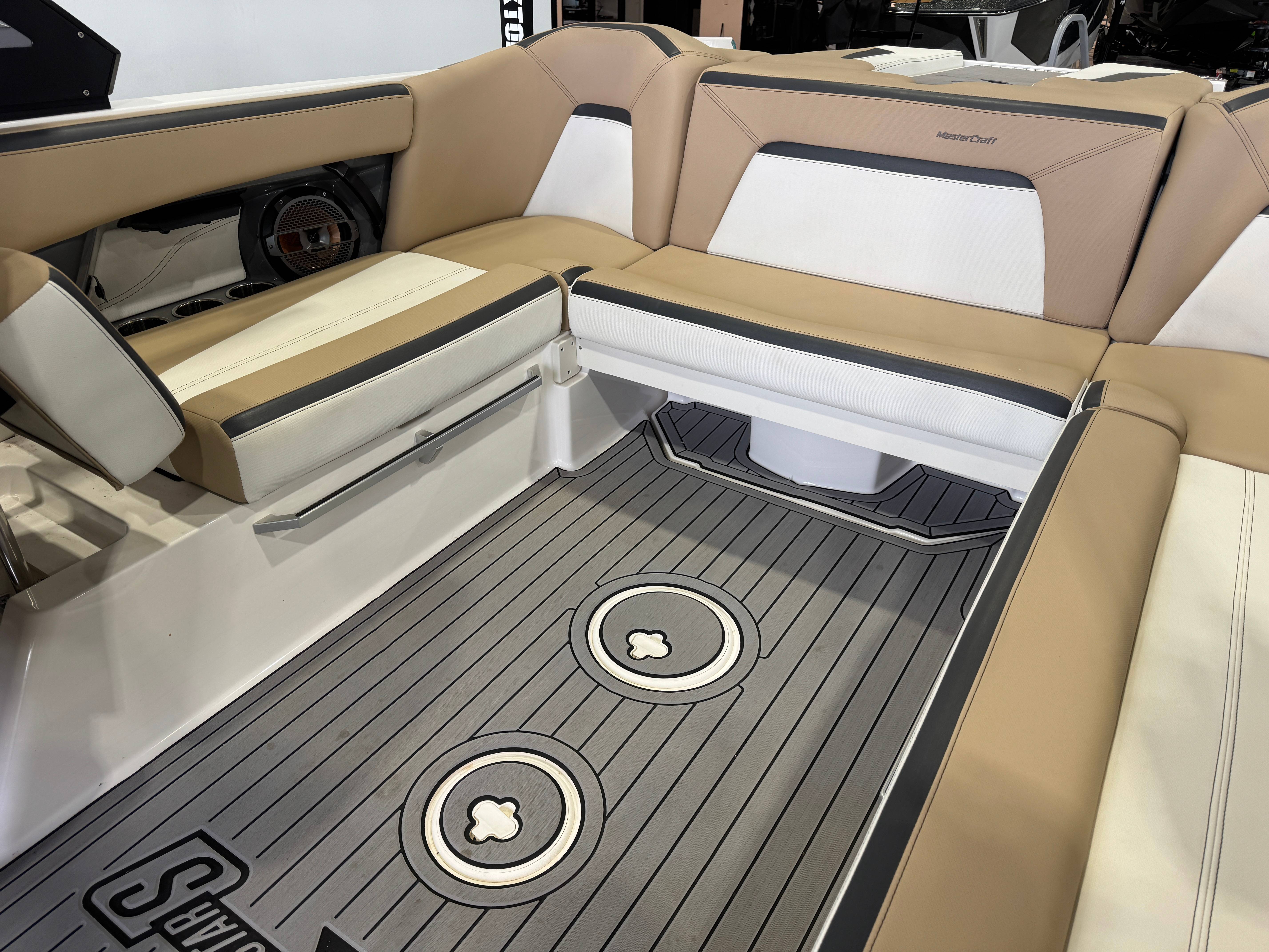 2022 MasterCraft XSTAR S