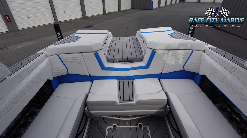 2025 Nautique G23