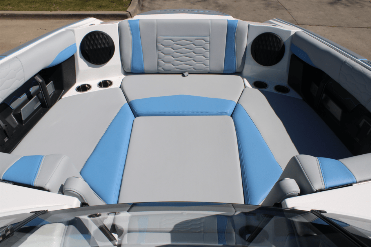 2025 Malibu 24 MXZ