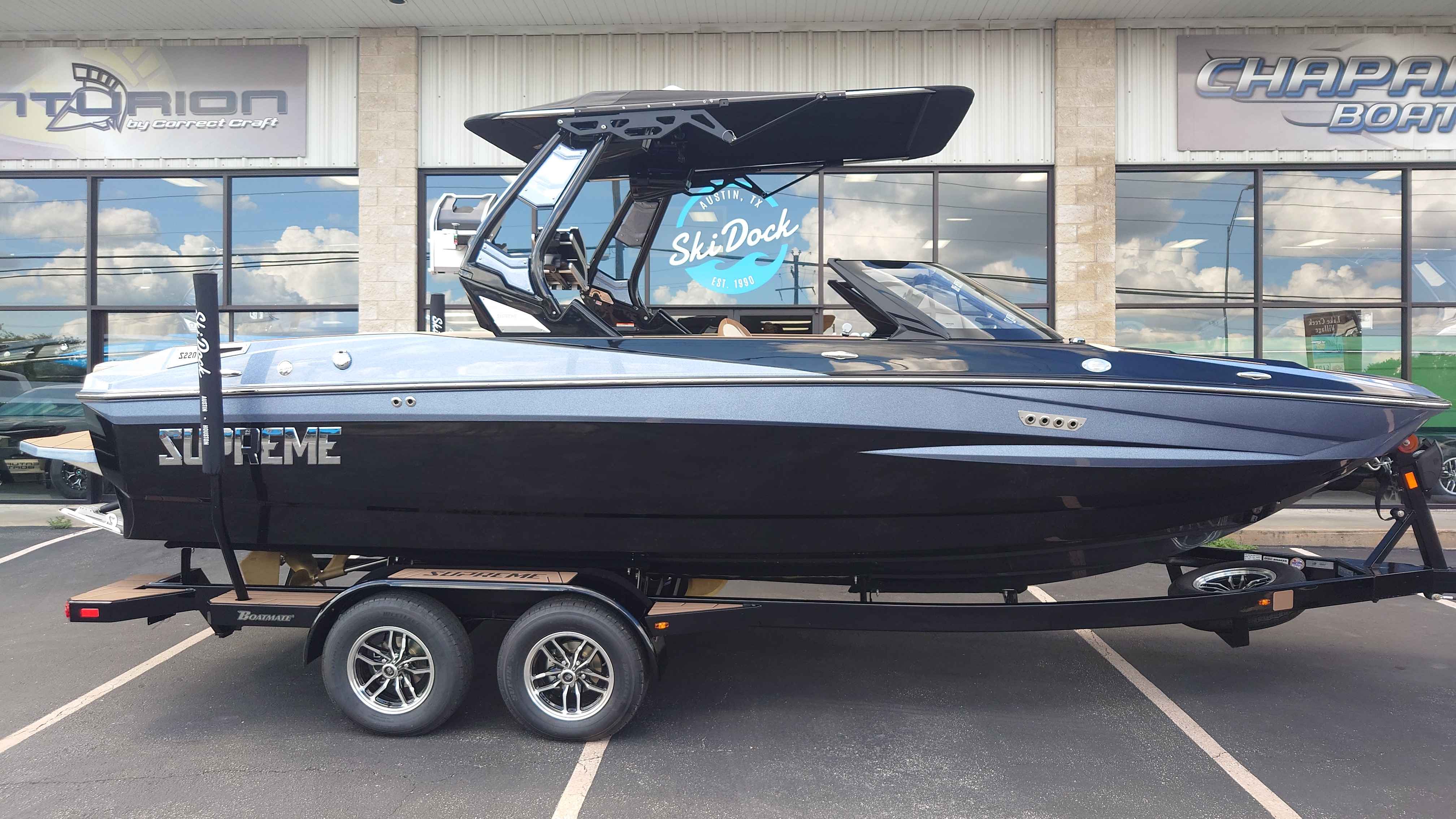 boat.Title