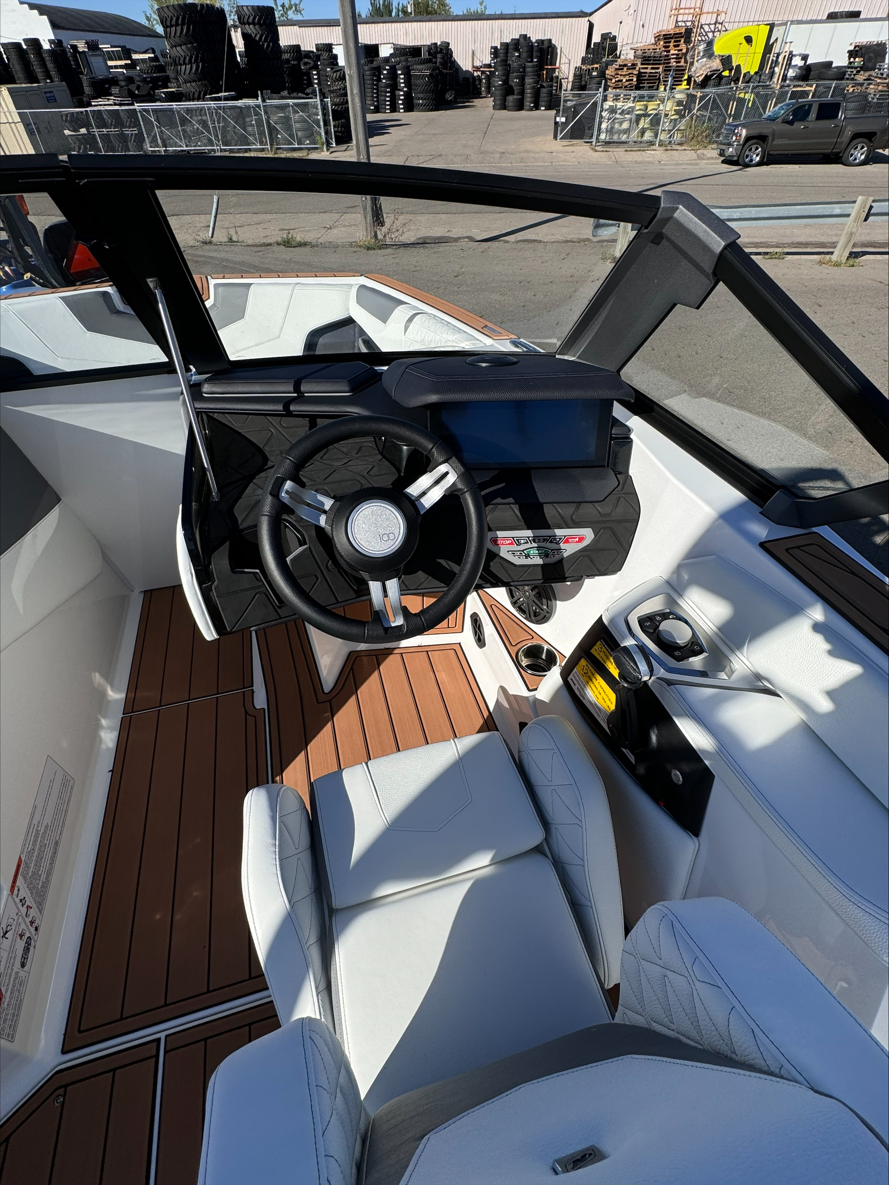 2025 Nautique GS20
