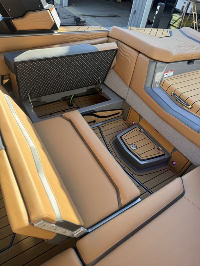 2025 Nautique Super Air Nautique G23